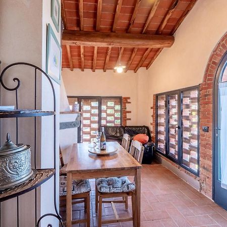 Agriturismo Podere Luisa มอนเตวาร์คี ภายนอก รูปภาพ